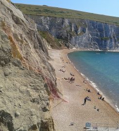 Alum Bay Beach