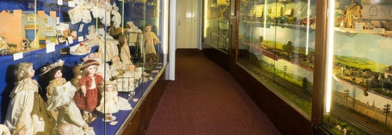 Lilliput Doll and Toy Museum